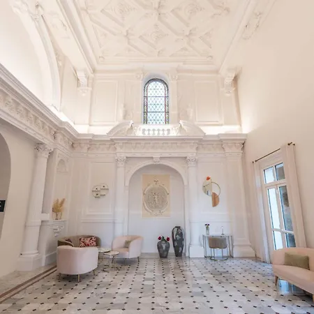 L'orangeraie Hotell 4*