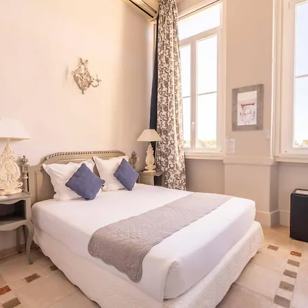 Hotel L'orangeraie 4*